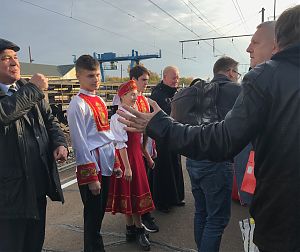 Юрга встречает друзей